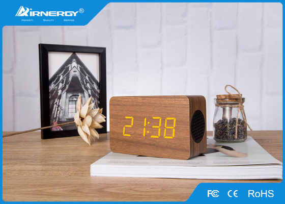 Mini Fashion Wooden Alarm Clock Radio With Temperature , 50-16KHZ Frequency